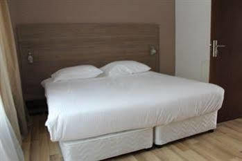 Apartcity Aparthotel 3*